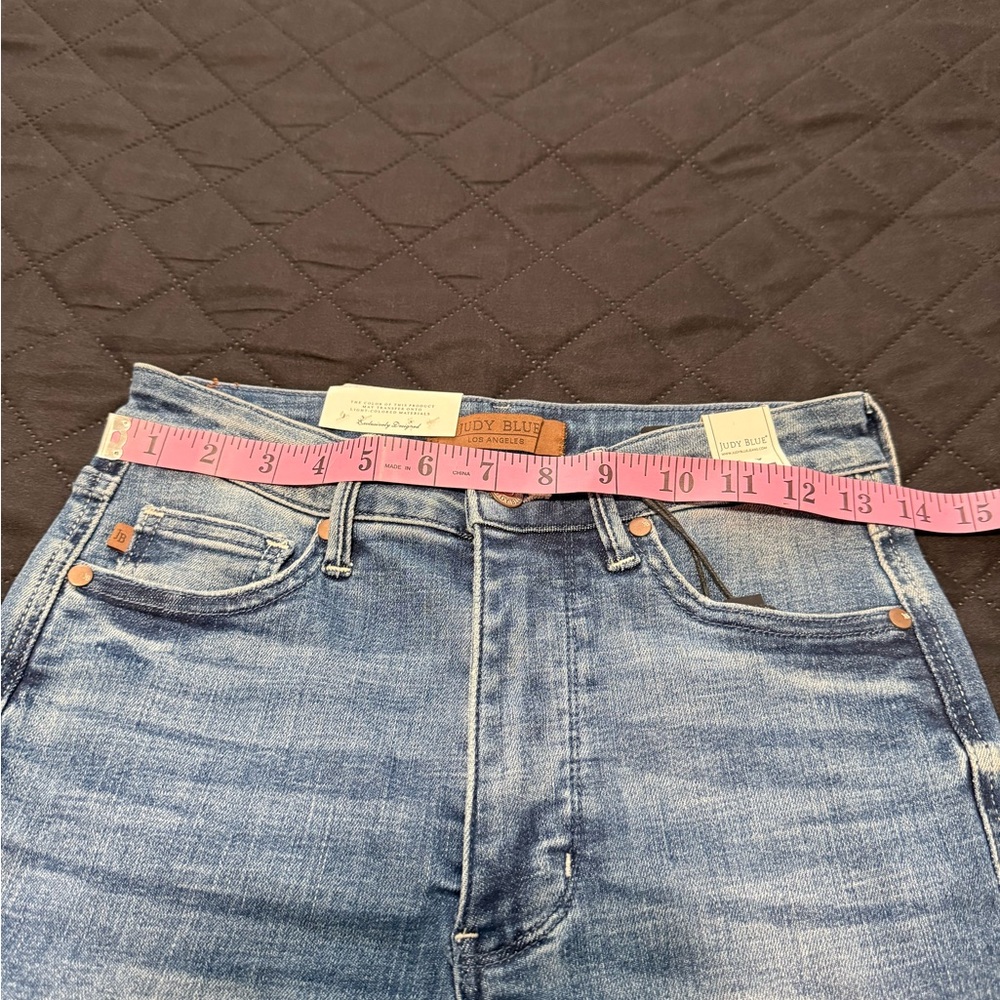 Judy Blue Denim Straight Capri Jean in Deep Blue - Picture 9 of 16